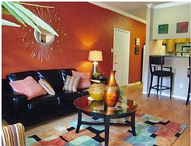 2 Bd/1 Bath Conveniently Located in a No in Dallas, TX (Photo 4 of 5)