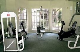 San Antonio 2 Bed with Incredible Amenitie in Castle Hills, TX (Photo 3 of 5)