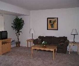 Great Amenity Packages, Convenient to Th in Vienna, VA (Photo 3 of 5)