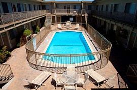 2 Bd/1 Bath Peaceful Paradise with a Spa in Paramount, CA (Photo 5 of 5)