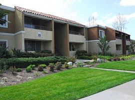 2 Bd/2 Bath Spacious 1 Bed Apartment Wit in Fountain Valley, CA