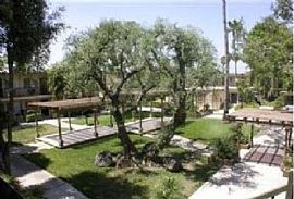 2 Bd/1 Bath We Offer The Conveniences Of in Norwalk, CA