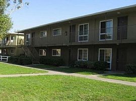 2 Bd/2 Bath Have You Been Searching For in Diamond, CA (Photo 3 of 4)