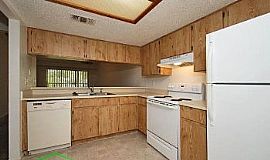 Luxury Resort Style Town Homes - Pet Fri in Bayonet Point, FL (Photo 2 of 5)