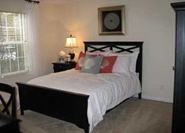 2 Bed 1 Bath Chesapeake, A/c, Garage, Di in Chesapeake, VA (Photo 4 of 5)