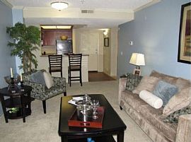 2 Bd/2 Bath One Bedroom Apt Situated In in Santa Ana, CA (Photo 2 of 5)