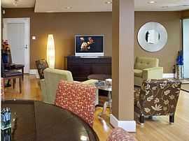 2 Bd/2 Bath Sunny Eat-In Kitchens! Spaci in Vienna, VA (Photo 5 of 5)