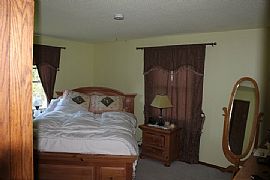 4br/3ba House in Billings Park in Superior, WI (Photo 7 of 10)