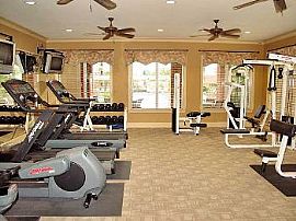 Minutes From Fine Dining, Shopping at Th in Houston, TX (Photo 5 of 5)