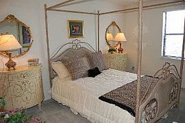 Upgraded Lighting and Two-Tone Paint! in Chesterfield, MO (Photo 3 of 5)