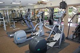 Upgraded Lighting and Two-Tone Paint! in Chesterfield, MO (Photo 5 of 5)