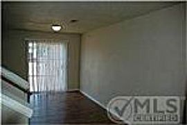 Lovey 2 Story Home in Dallas, TX (Photo 3 of 5)