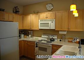 Like New 2bd/2ba End Unit Th in Coon Rap in Coon Rapids, MN (Photo 2 of 5)