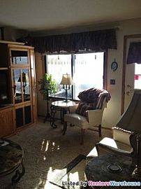 Beautiful 2br $1050 in Quiet Oakdale Are in Landfall Village, MN (Photo 2 of 5)