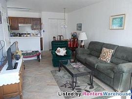 Lovely 2bd Townhome! Great Quiet Communi in Mesa, AZ (Photo 2 of 5)