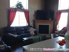 Great Corner Unit Townhome in Otsego in Albertville, MN (Photo 4 of 5)