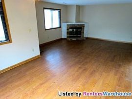 3br End Unit / Wood Fireplace / Deck / 2 in Cottage Grove, MN (Photo 2 of 5)