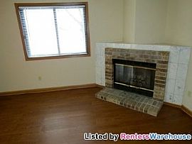 3br End Unit / Wood Fireplace / Deck / 2 in Cottage Grove, MN (Photo 3 of 5)