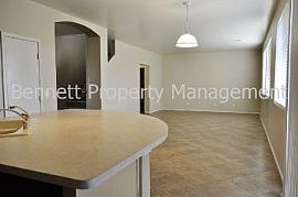 Single Family Rental Home in Surprise in Sun City, AZ (Photo 5 of 5)