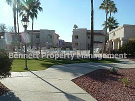 Condo Rental Home in Peoria in Peoria, AZ (Photo 2 of 5)