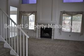 Single Family Rental Home in Glendale in Glendale, AZ (Photo 2 of 5)