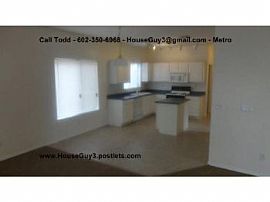 4 Bed, 2102 Sqft, $1,075 in Sun City, AZ (Photo 2 of 5)