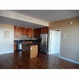 Luxury Condo with Stunning Views! in Minneapolis, MN (Photo 4 of 5)