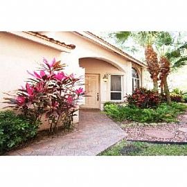 4bd/2ba Single Family Home in Gated Comm in Delray Beach, FL (Photo 2 of 5)