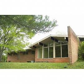 Bright and Spacious 5br 3ba House Recently in Glenarden, MD (Photo 2 of 5)