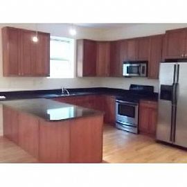 Beautiful 2 Br 2 Ba Condo in Chicago, IL (Photo 4 of 5)