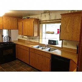 Outstanding Rambler with Huge Yard! in American Lake, WA (Photo 4 of 5)