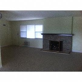 !!upgraded Home!! in Glendale, CA (Photo 2 of 5)