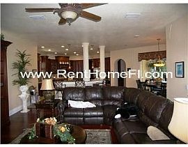 Luxury 4/5 Lakefront Pool Home in Indepe in Oakland, FL (Photo 3 of 5)