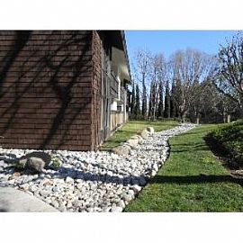 Fabulous Signal Hill 1+1 with a View In in Long Beach, CA (Photo 2 of 5)