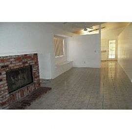 Amazing Home, Wont Last Long!! 3 Beds An in Moreno Valley, CA (Photo 3 of 5)