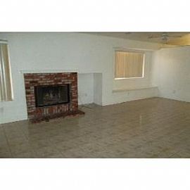 Amazing Home, Wont Last Long!! 3 Beds An in Moreno Valley, CA (Photo 4 of 5)