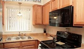 2 Bd/1 Bath Walking Distance to Rtd! in Denver, CO (Photo 2 of 5)