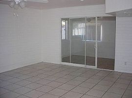 Awesome Remodeled 4 Bedroom in Glendale in Glendale, AZ (Photo 3 of 5)