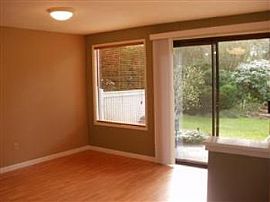 Fox Lair 2 Bedroom Condo on Fox Island in Fox Island, WA (Photo 4 of 5)