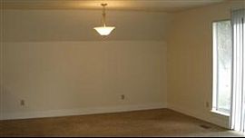 Beautiful 3 Bedroom a Frame Home in Olal in Fragaria, WA (Photo 2 of 5)