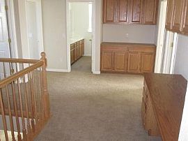 5 Bed/ 3 Bath in Modesto.  3 Car Garage! in Modesto, CA (Photo 5 of 5)