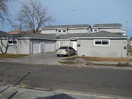 Triplex For Rent in Stockton, CA