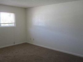 2bed/1bath in Modesto, Water Paid, Near in Modesto, CA (Photo 5 of 5)