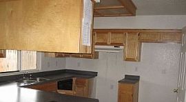 $250 Off 1st Month! 3bed/2bath in Merced in Merced, CA (Photo 4 of 5)