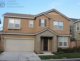 4 Bed 2.5 Bath Spacious Home! in Riverbank, CA