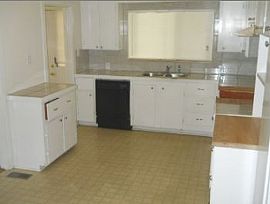 3 Bed 1 Bath Near Stockton! in Stockton, CA (Photo 4 of 5)