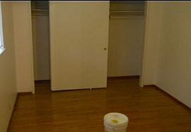 2 Bed 1 Bath in Fourplex! in Stockton, CA (Photo 4 of 5)