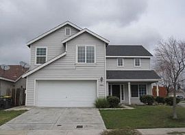 4 Bed 2 Bath Stockton Home! in Stockton, CA