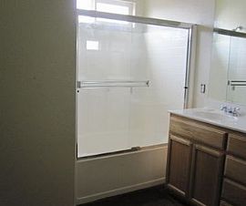 4 Bed 2 Bath Stockton Home! in Stockton, CA (Photo 5 of 5)