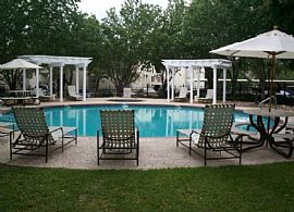 2 Bd/1 Bath Austin Apts Near Downtown, 6 in Austin, TX (Photo 4 of 5)